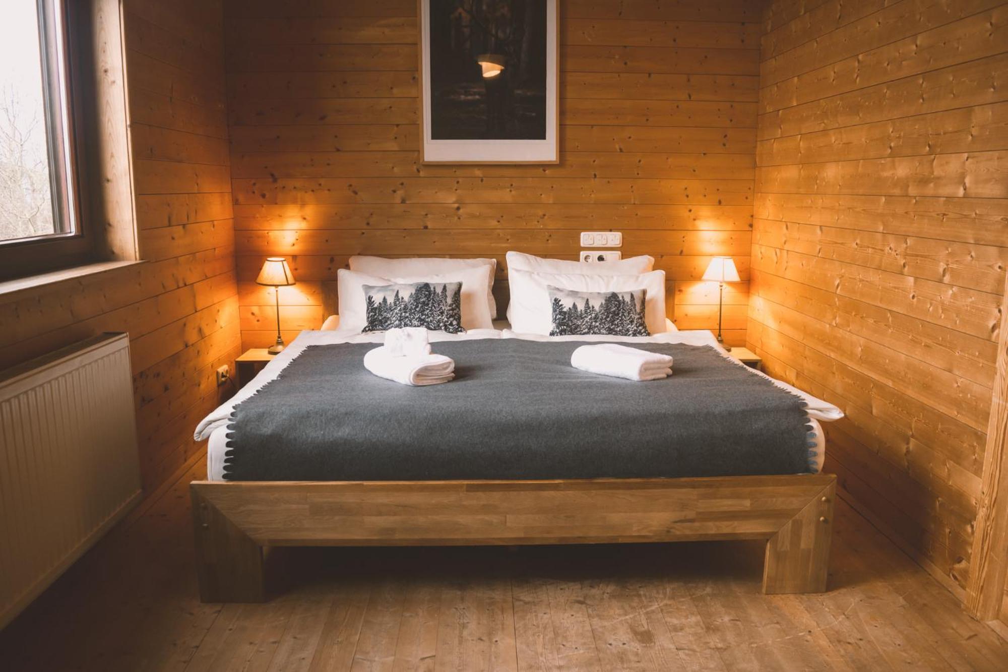 Naturnahes Familienchalet Mit Garten - Wifi - Netflix - Nur 15 Minuten Vom Chiemsee Und 35 Minuten Von Muenchen Entfernt Vogtareuth ภายนอก รูปภาพ
